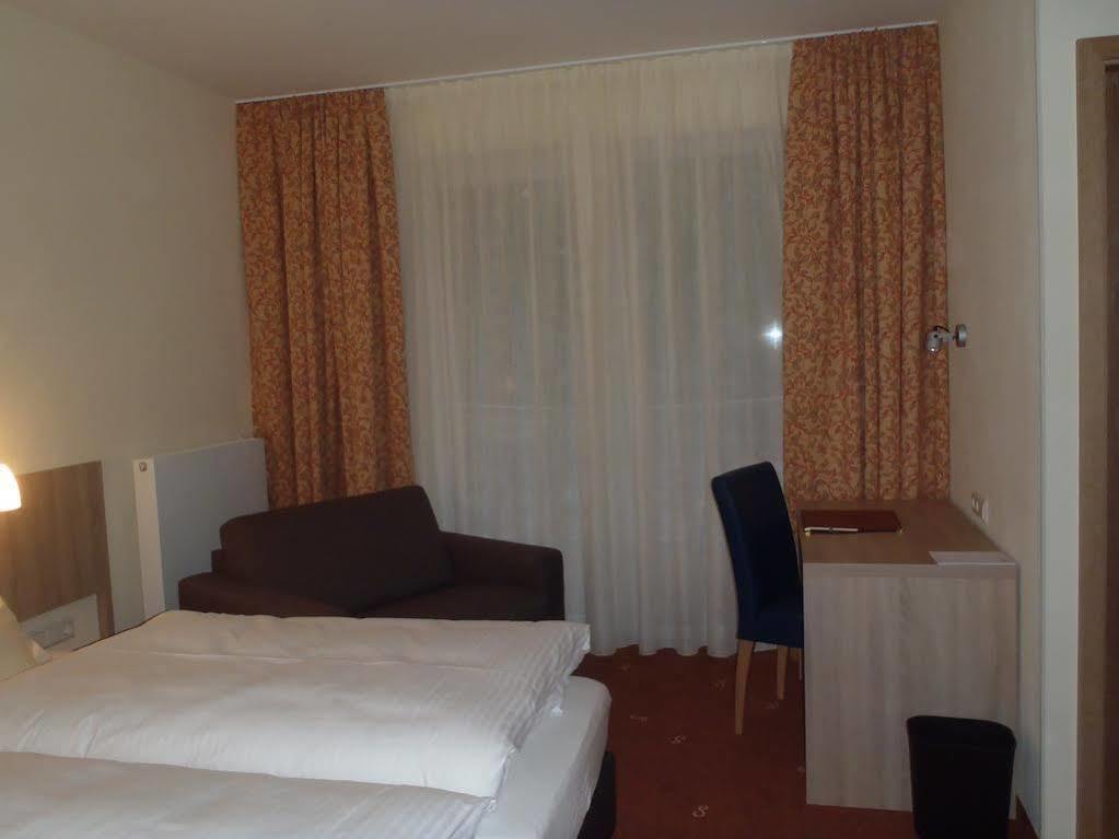 Schade'S Wohlfuehlhotel Зельб Экстерьер фото